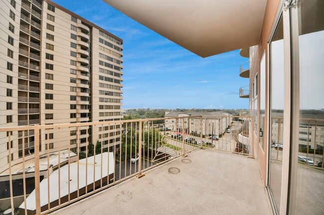 Building Photo - 3505 Sage Rd