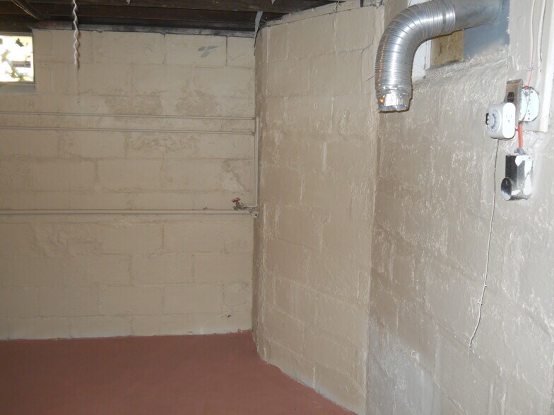Building Photo - 26 E York St