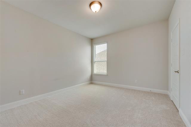 Building Photo - 3200 Glendale Dr