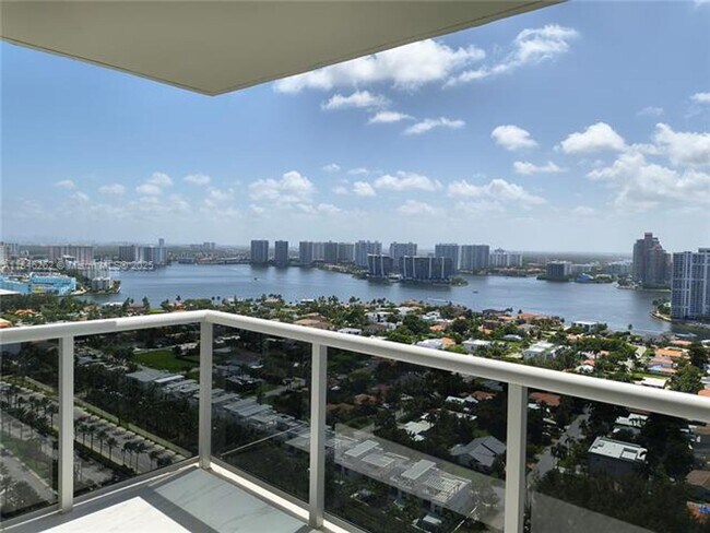 Building Photo - 19111 Collins Ave