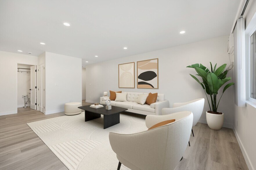 Building Photo - 5409 Radford Ave