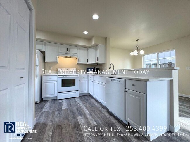 Building Photo - 4523 S Junett St