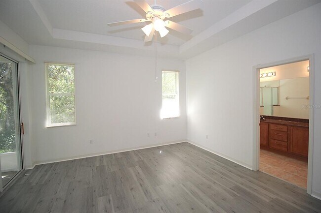 Building Photo - 84 W Waterside Pkwy