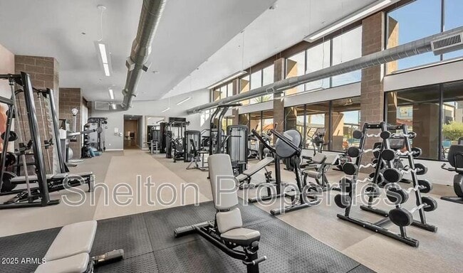 Building Photo - 1310 N Zane Dr