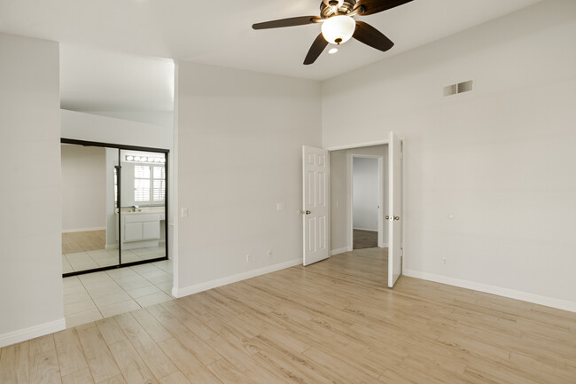 Building Photo - 7027 Mission Grove Pkwy N