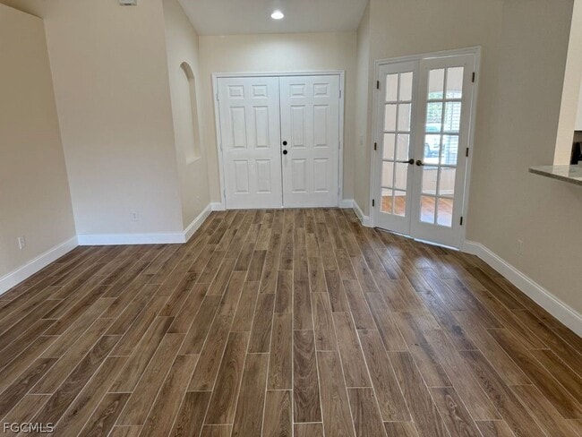 Building Photo - 1817 Tomaso Ave