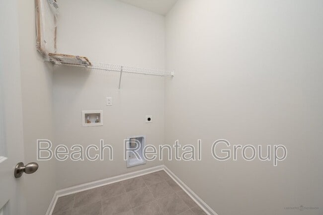 Building Photo - 741 Tattlesbury Dr