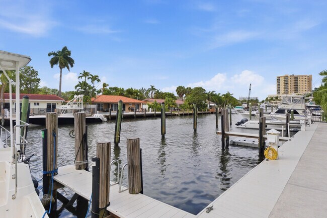 Building Photo - 1361 S Ocean Blvd