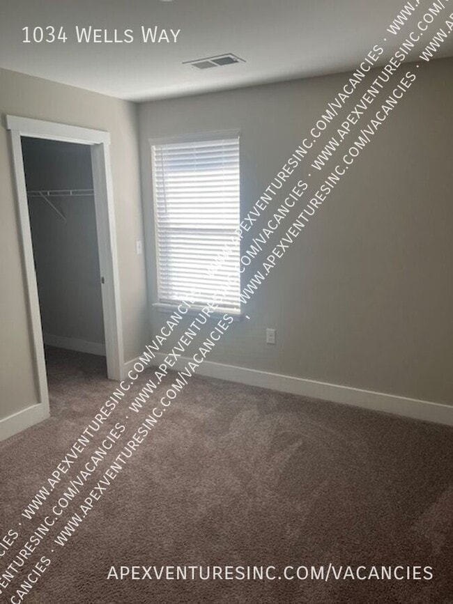 Building Photo - 1034 Wells Way