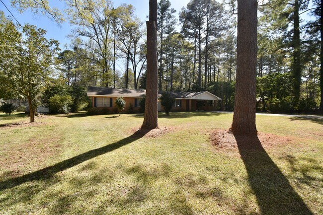 Building Photo - 3 Bedroom 2 Bath Home in Ruston