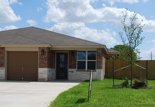 Building Photo - 1804Tru