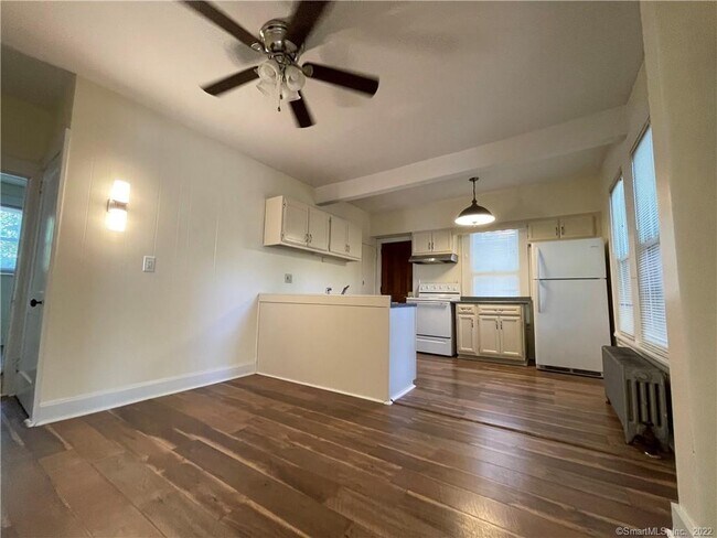 Building Photo - 11 West St