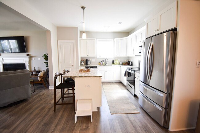 Building Photo - 4 Bedroom 3.5 Bath, No Pets