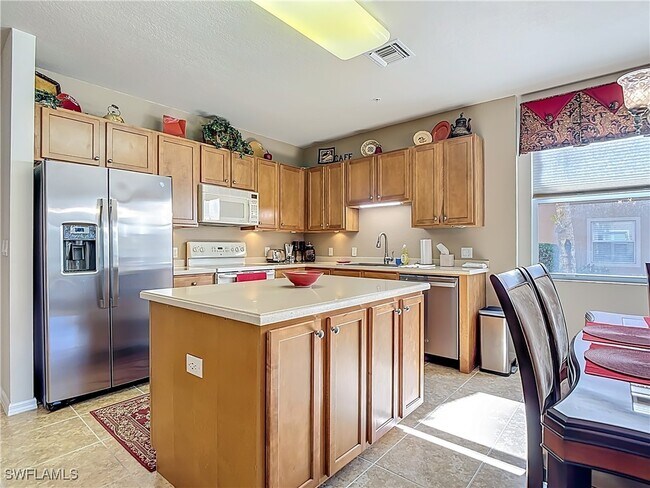 Building Photo - 9601 Spanish Moss Way