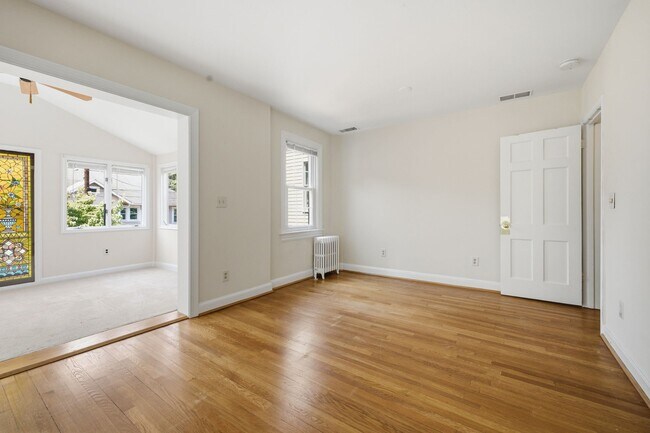 Building Photo - 1500 44th St NW