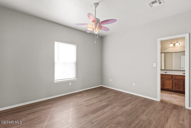 Building Photo - 7237 Jericho Tree Dr