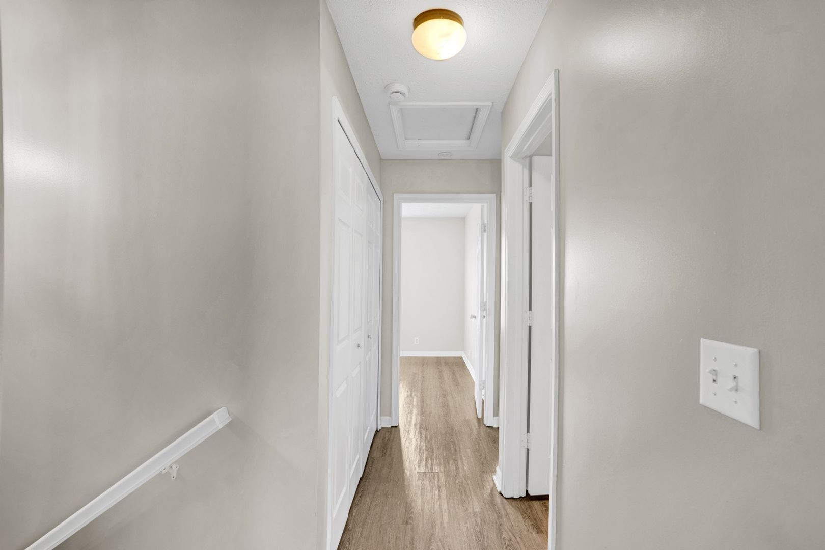 Building Photo - 1345 Bell Rd