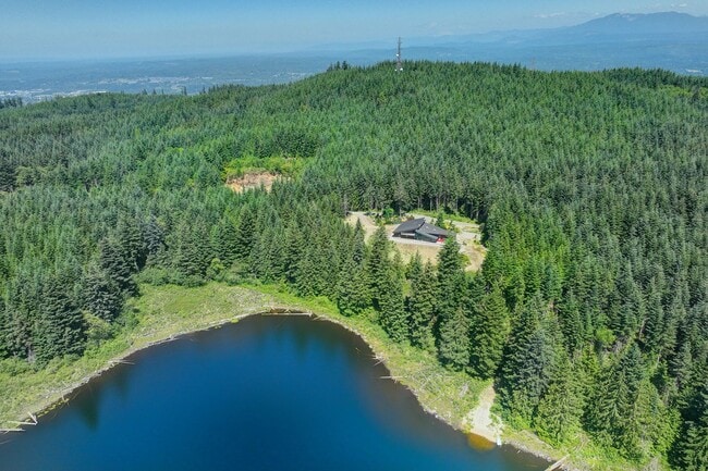 Building Photo - 5bd/3.5ba Monroe Home