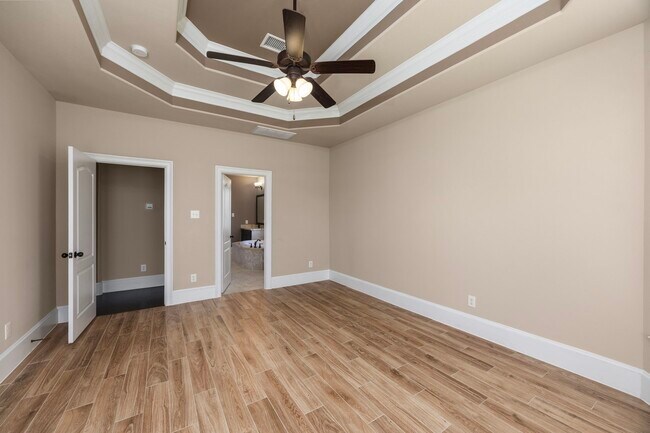 Building Photo - 14918 Diane Manor Ln