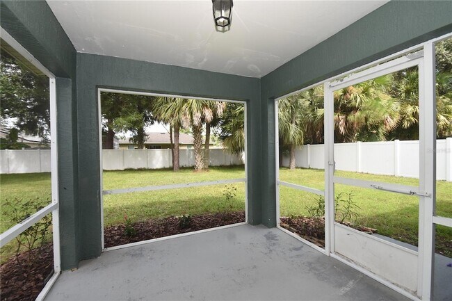 Building Photo - 13 Pinetree Drive