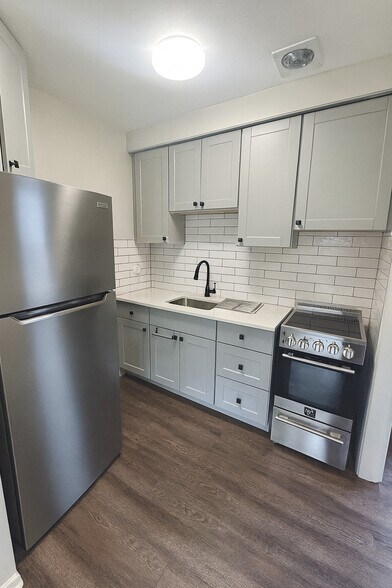 Primary Photo - Hudson Park Apartments