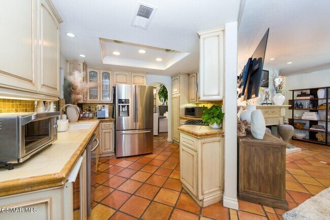 Building Photo - 3871 Cottonwood Grove Trail
