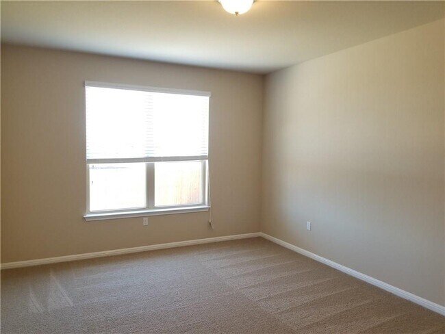 Building Photo - 1448 Brooks Way