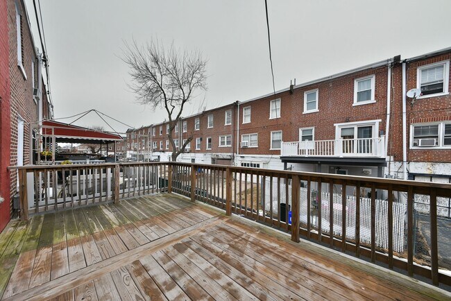 Building Photo - Beautifully Renovated 3 Bedroom Home Now Available For Rent in Cedarbrook!!!