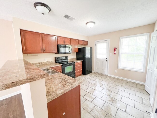 Building Photo - 517 Patriot Park Ct
