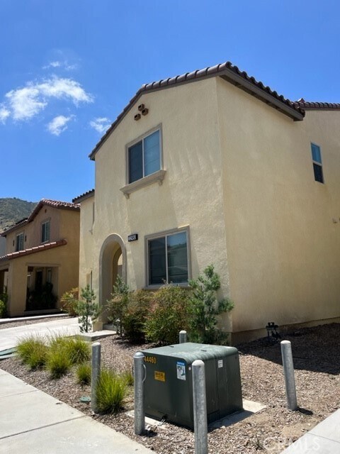 Building Photo - 32980 Middlegate Pl