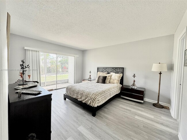 Building Photo - 4431 NW 16th St