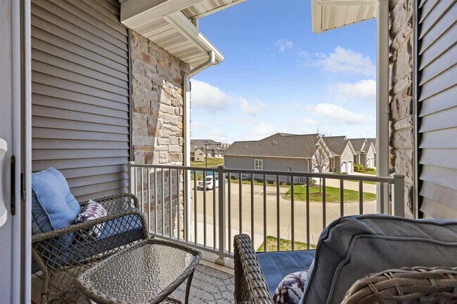 Building Photo - 2881 Blue Sage Dr