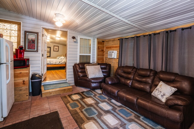 Building Photo - 95 3rd St