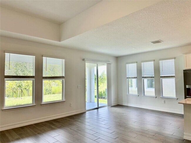 Building Photo - 17797 Grassybend Lp