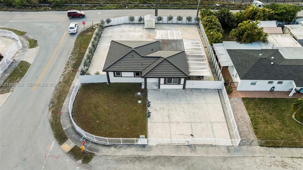 Building Photo - 8300 NW 35th Pl