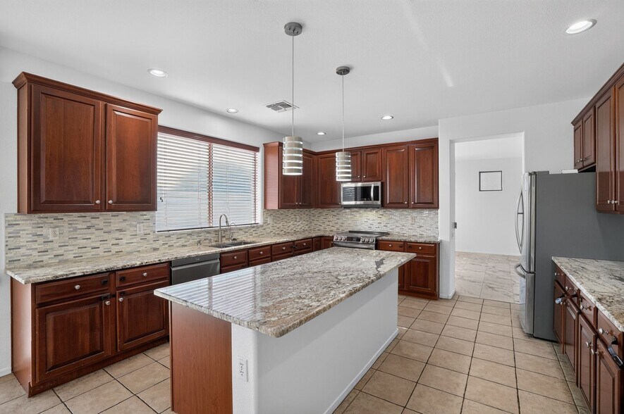 Building Photo - 23834 N 66th Ln