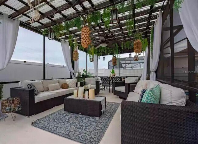 Building Photo - 502 Canna Dr