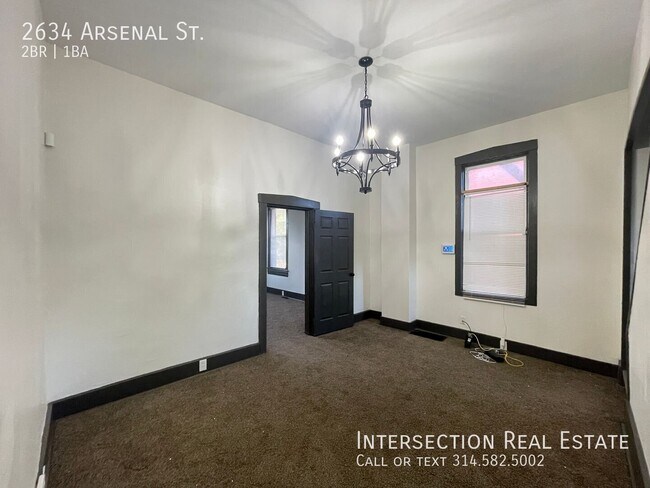Building Photo - 2634 Arsenal St