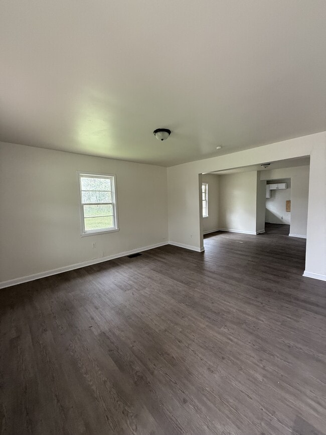 Building Photo - 6117 Patton Ave