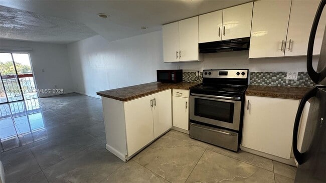 Building Photo - 5530 W 26th Ct