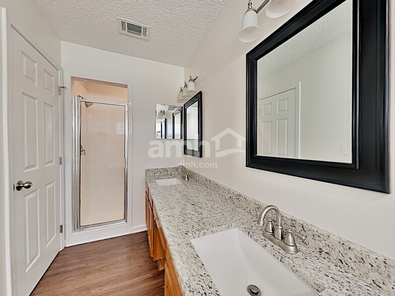 Building Photo - 12722 Brown Jersey Ct