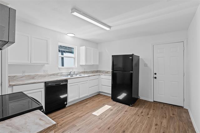 Building Photo - 307 Soward Ave