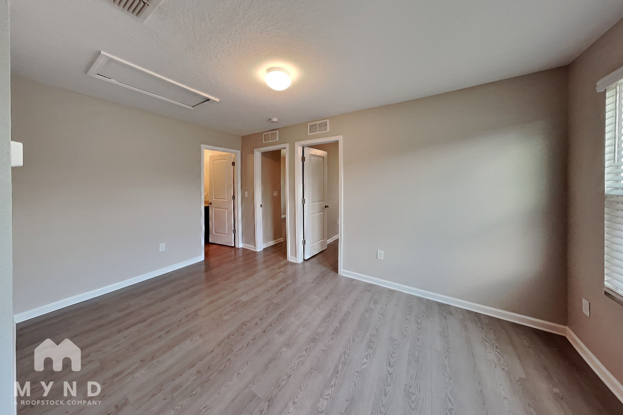 Building Photo - 752 Henley Ct