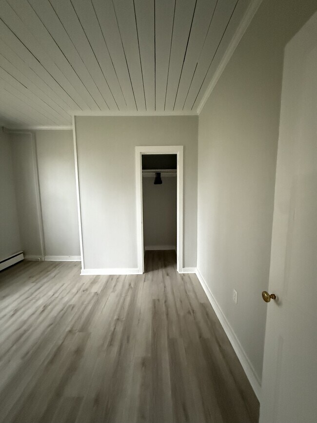 Building Photo - Beckley House