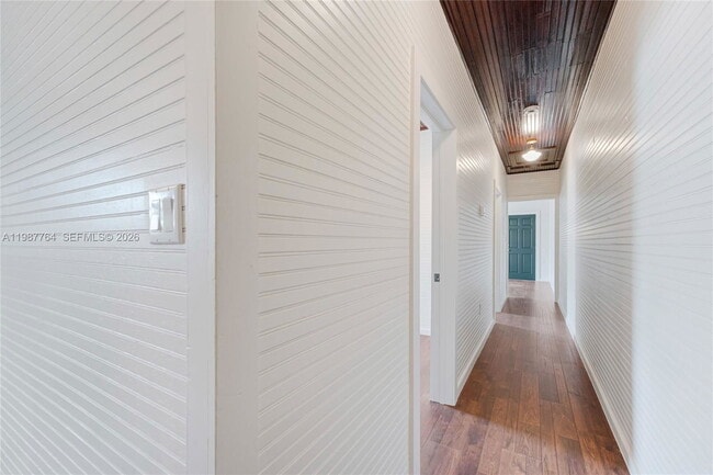 Building Photo - 3826 Oak Ave