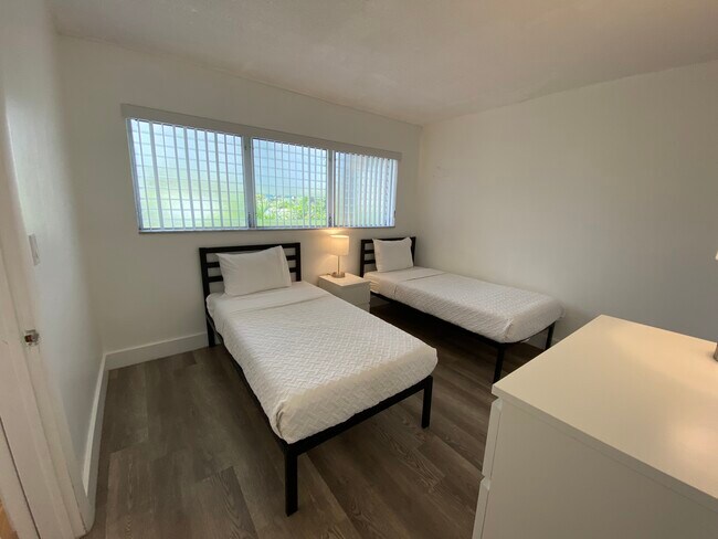 Building Photo - 601 N Rio Vista Blvd