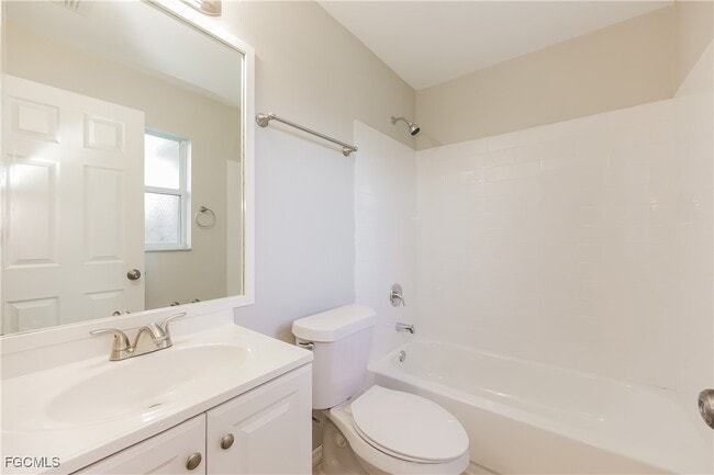 Building Photo - 3206 51st St W