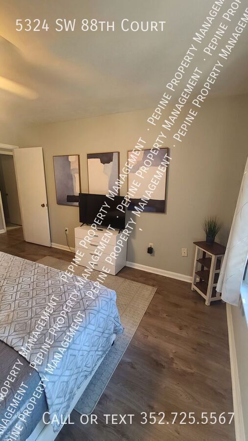 Building Photo - 5324 SW 88 Ct