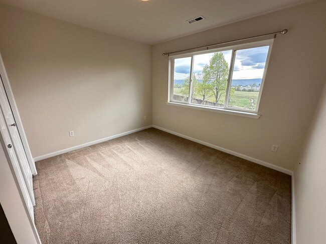 Building Photo - Sanders Mill Neighborhood 3 Bedroom, 2 Bat...