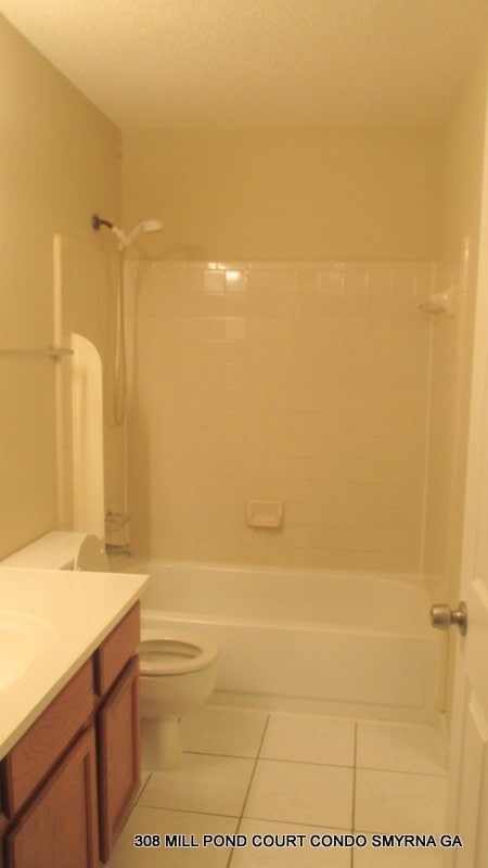 Building Photo - ENJOY THIS BEAUTIFUL CONDO NESTLED IN THE ...